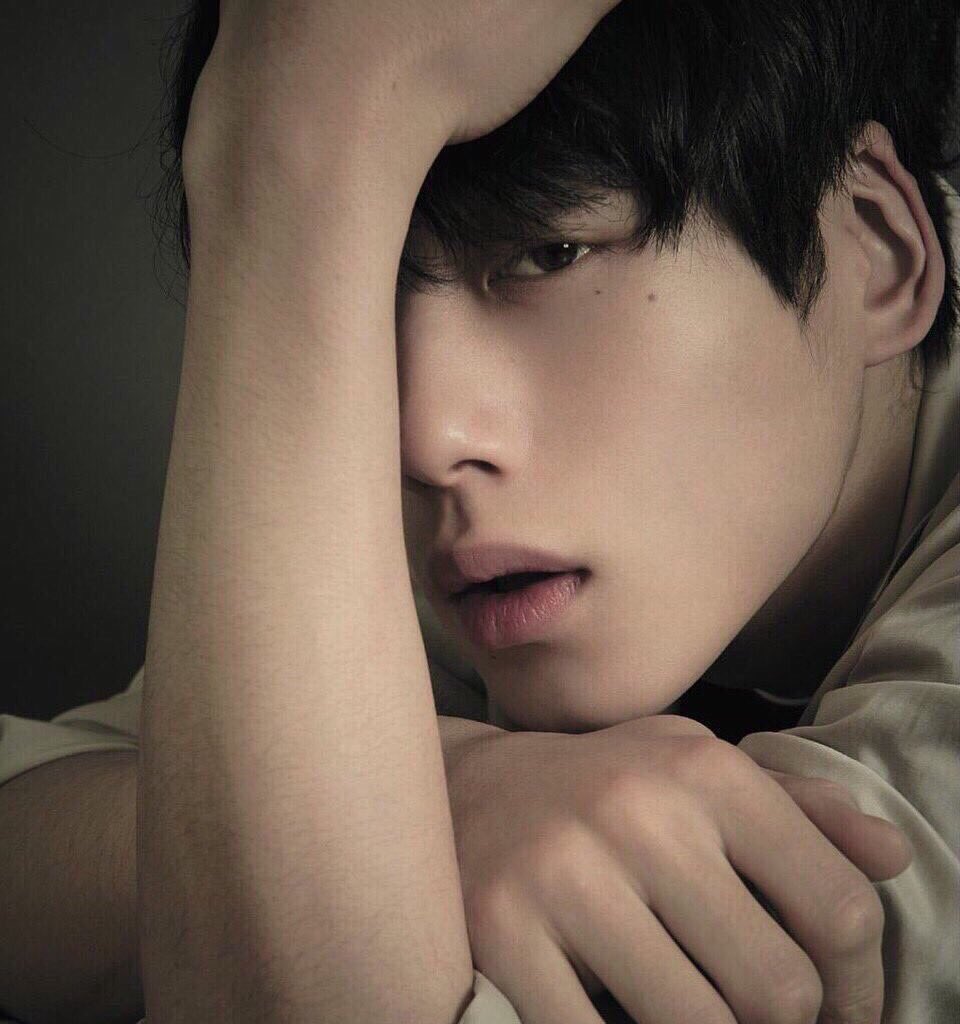 hell450137258's tweet photo. アカウント作ってみました☺️

新規ですが絡んでいただけたら幸いです😭

男です！お友達増やしたいと思います！

#さからーさんと繋がりたい 
#さからーさんRT 
#さからー 
#坂口健太郎 https://t.co/1ED2MJnYHK