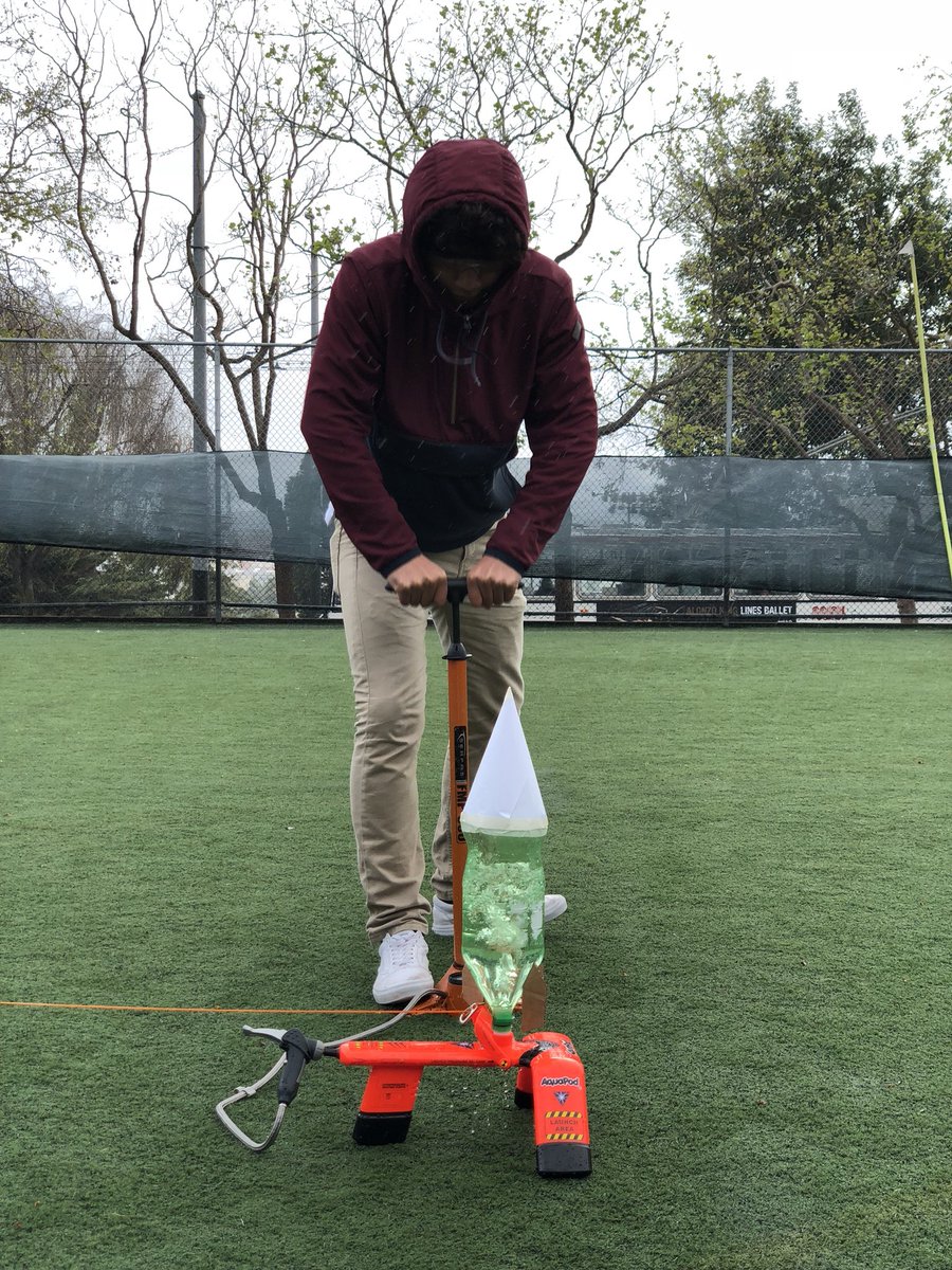 lmcarey's tweet photo. #SHCi2 9th grade Ss designed, built & launched water rockets today as a part of their challenge on #ConservationOfEnergy & #EnergyTransfer https://t.co/KWSPeChXJw