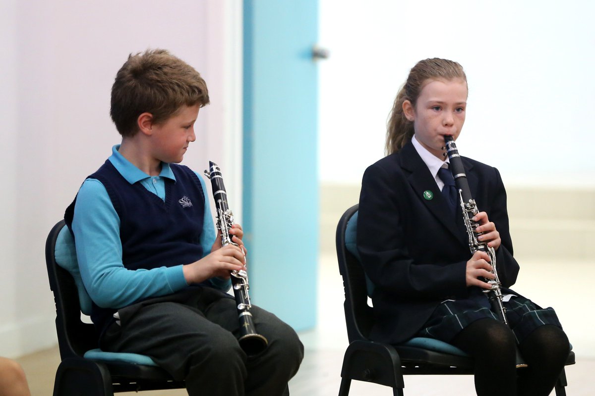 NAISPudong's tweet image. A huge thank you to Juilliard Alumni @fluterscooter Andrea Fisher for a wonderful visit yesterday! Our students really enjoyed learning about your instruments and working with you in the Masterclass! #NAEJuilliard #NAISPudong #NAEBeAmbitious