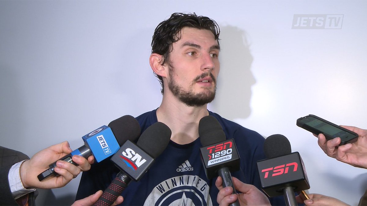 🎥 Connor Hellebuyck in his confidence in himself and in his teammates after tonight's 6-2 win.  #CHIvsWPG https://t.co/6TvaYPgbv2