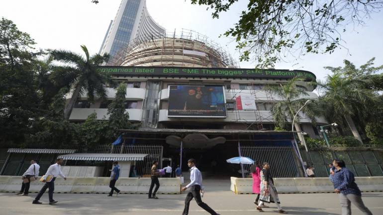 arrpitta's tweet photo. #latestnews Markets to consolidate before fresh move; 4 stocks which can give up to 18% return https://t.co/c2yvHADyhB https://t.co/vMceTwvfrv
