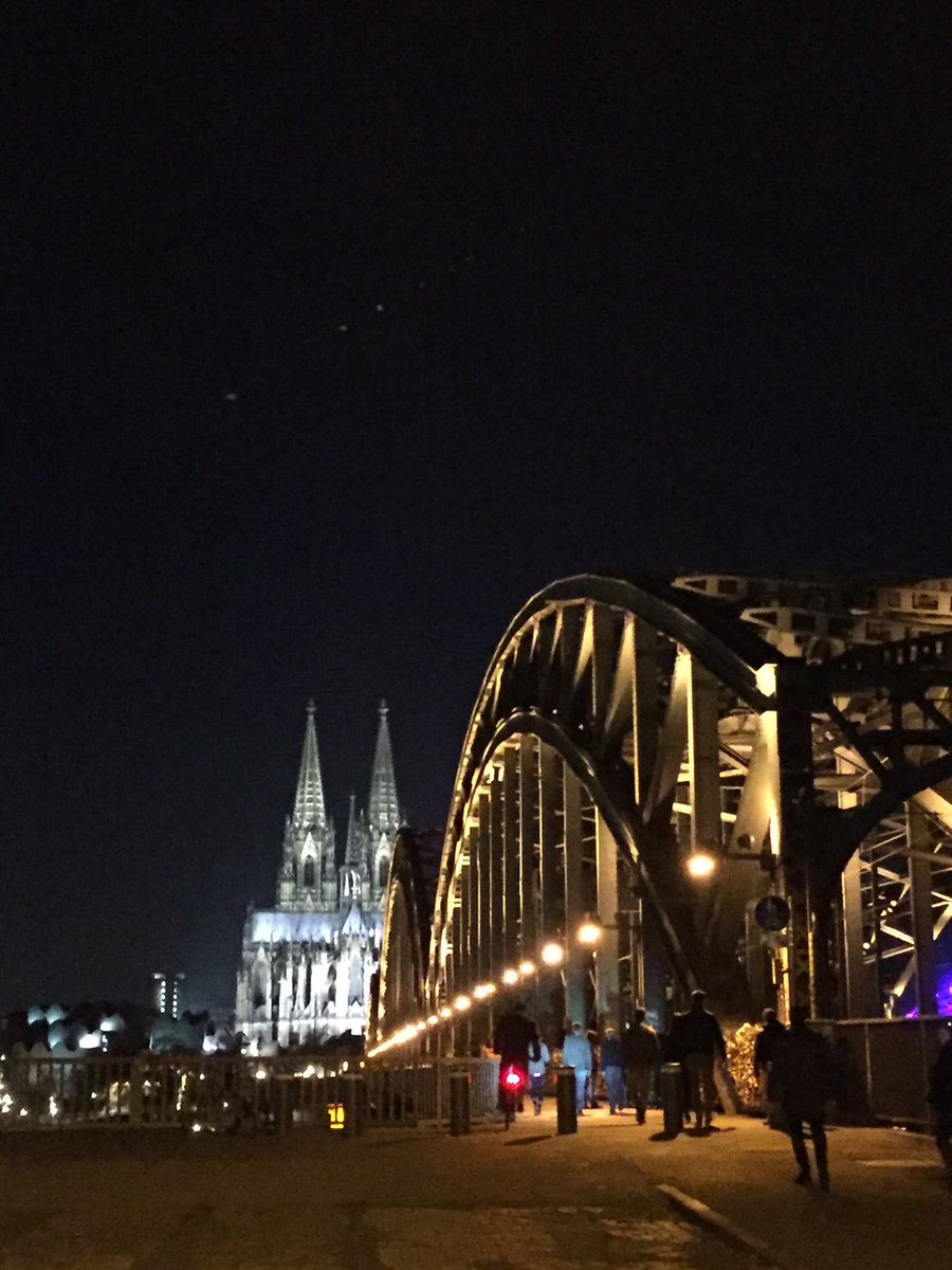 JohnsManville's tweet image. Thank you for a great #Filtech show 2018! It was a pleasure to meet you there. Goodbye from the famous #Cologne Cathedral. #WeAreJM