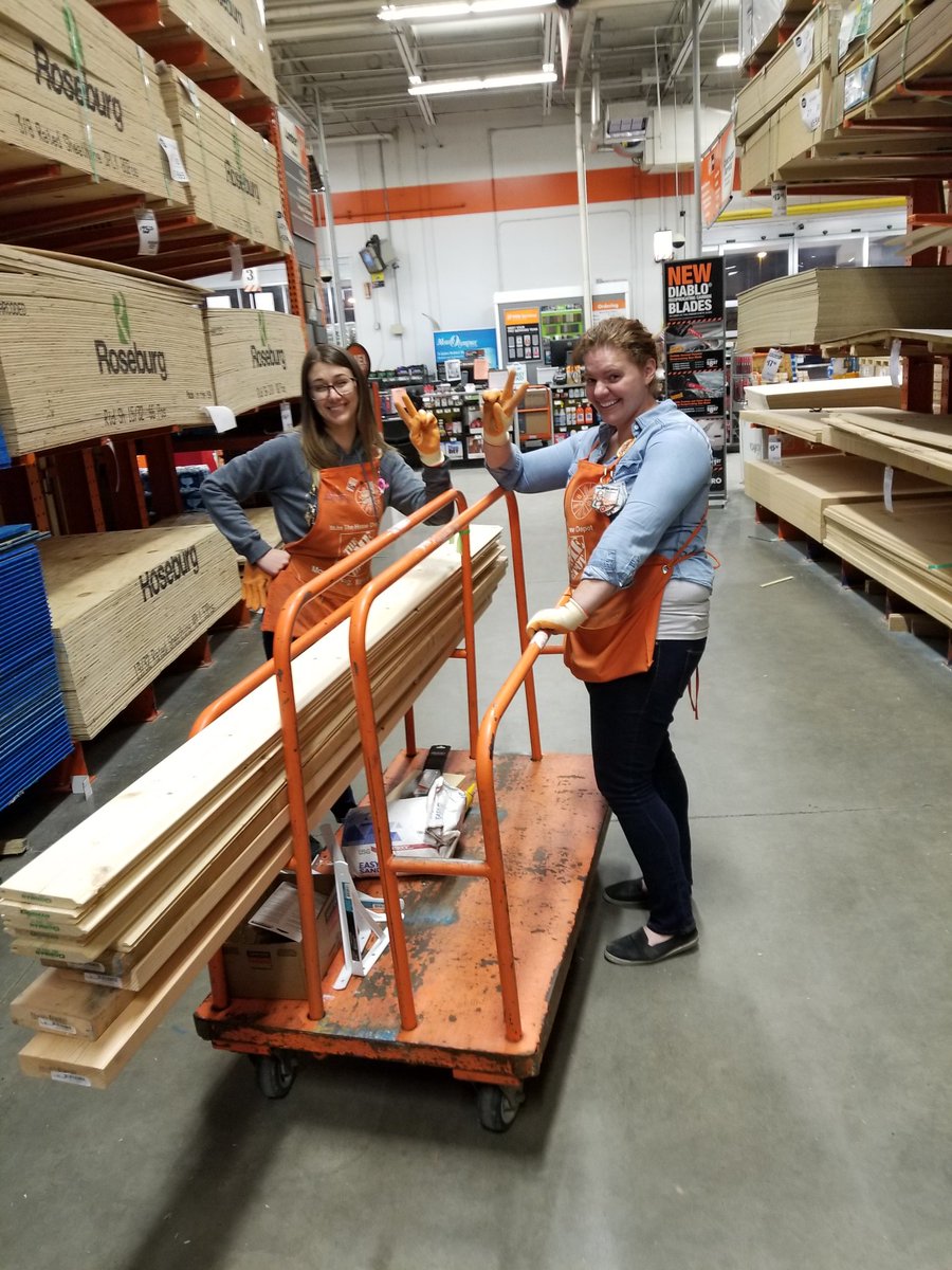JeremiahEarley's tweet photo. Awesome job Michele and Anna! Way to Gear Up and use your gloves when putting away lumber returns! #ferocious4416 https://t.co/AdrxjIwR7v