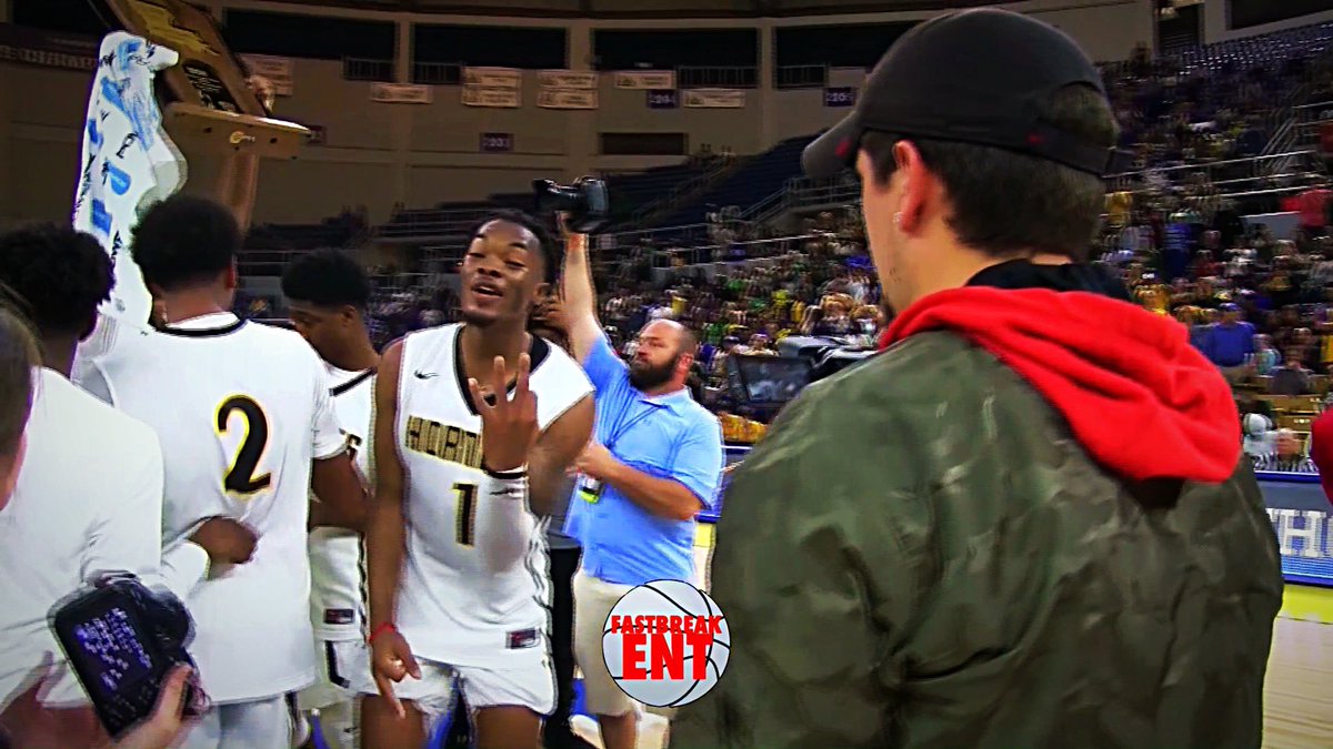 🏆x3️⃣ for <a href="/javontesmart/">Javonte Smart</a> 🔥 #YkDaVibe
•
(📸 - <a href="/Noah_Lang12/">Noah Lang</a>; <a href="/fastbreak_ent/">FastBreak ENT</a>)