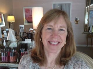 SeraphimSkin's tweet photo. A touch of make up...many women are afraid to be beautiful. https://t.co/VhbP0r17DB