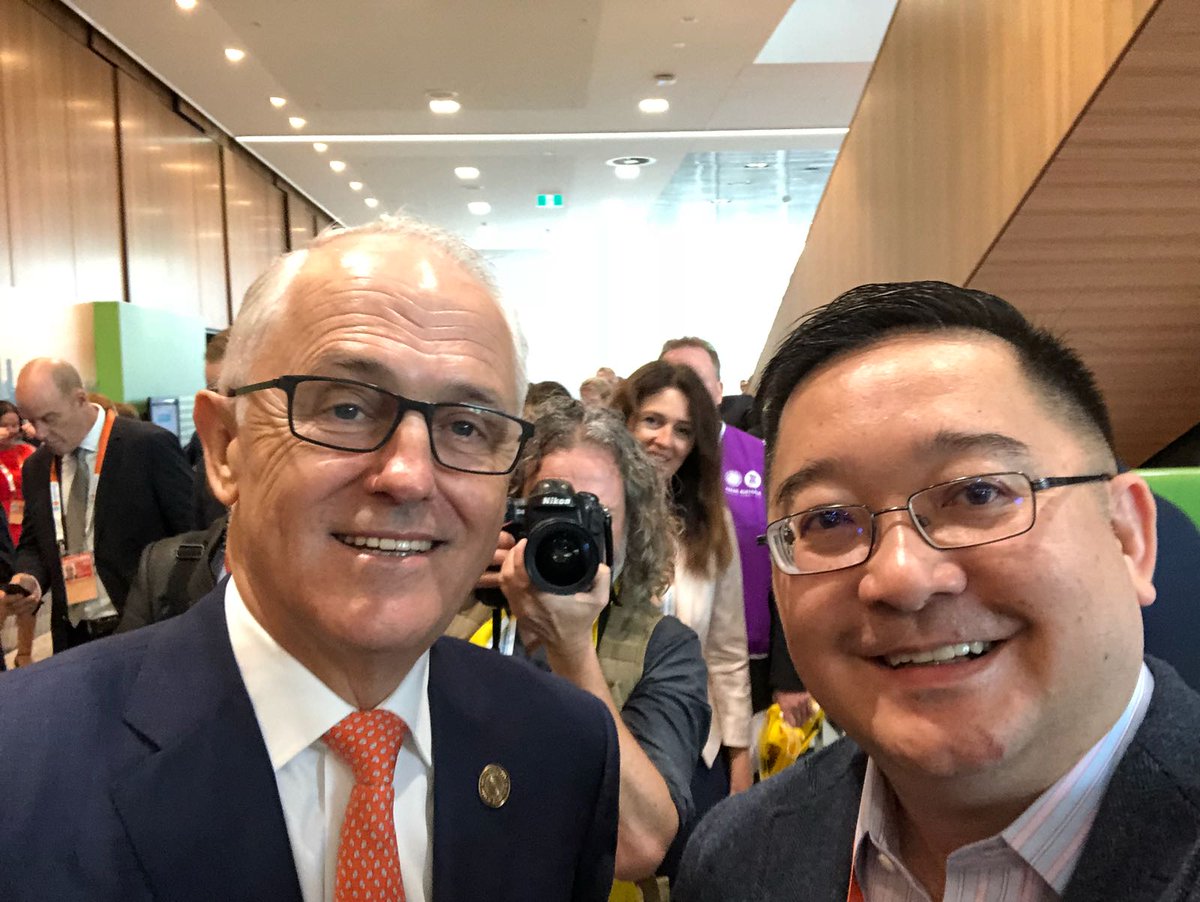 Our CEO Henry Cheang with Prime Minister <a href="/TurnbullMalcolm/">Malcolm Turnbull</a> at today's <a href="/ASEANinAus/">ASEAN-Australia</a> business summit today #ASEANInAus #pmselfie