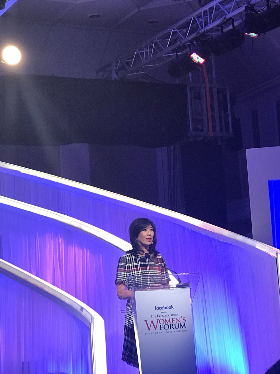 sarikabhattach's tweet image. Inspiring to hear her story @AndreaJung9 how she was the first woman CEO of Avon, an org which has 95 pct of consumers as women! #breaktheceiling #ETWomensForum