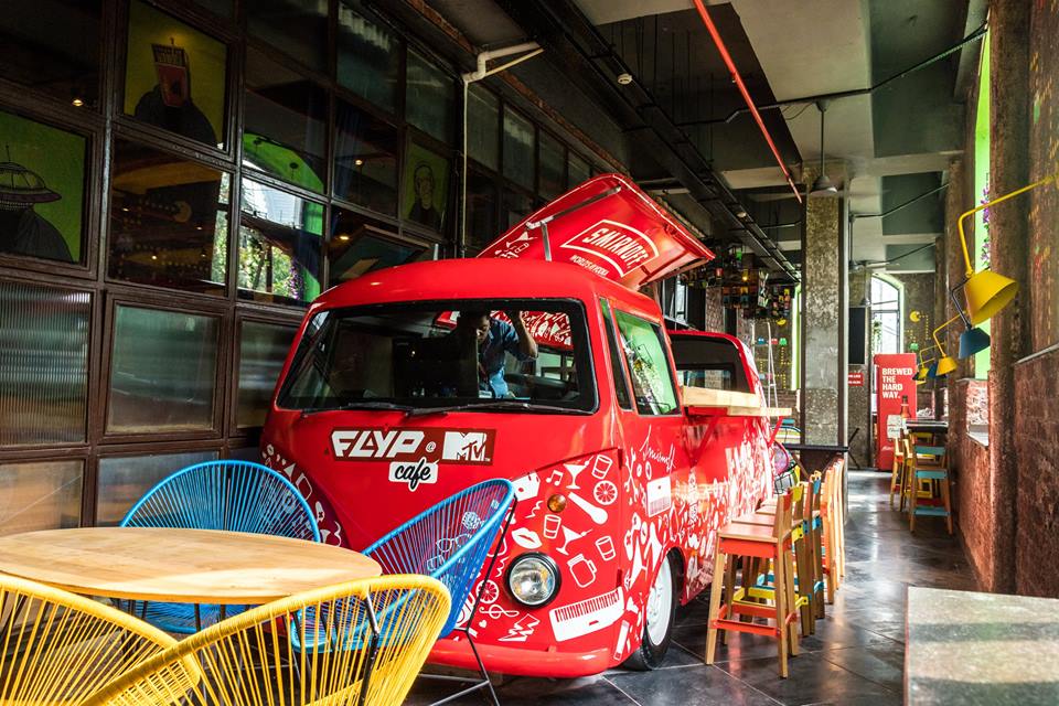 mid_day's tweet photo. Presenting the 1st edition of The Guide Restaurant Awards 2018. Here's your chance to vote for the Readers' Choice Category Award! Vote for your favourite selfie-friendly restaurant: https://t.co/a6AzjPG2aV  &amp; share your selfies from these restaurants too! #MiddayGuideAwards https://t.co/7KOkpHRVZw