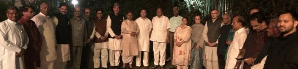kapil_kausik's tweet image. Why hurriedly called dinner party? Looks like someone guessed or came to know that Farooq Takla has started to spill beans?

Queen &amp;amp; Gutka-Lover concerned most? Why?

📞Pindi👉📞Ind👉#AntiModiBrigade lands on 13th

Naidu&amp;amp;KCR to join later? Uff Modi is tough on NPA

Club 160or200?