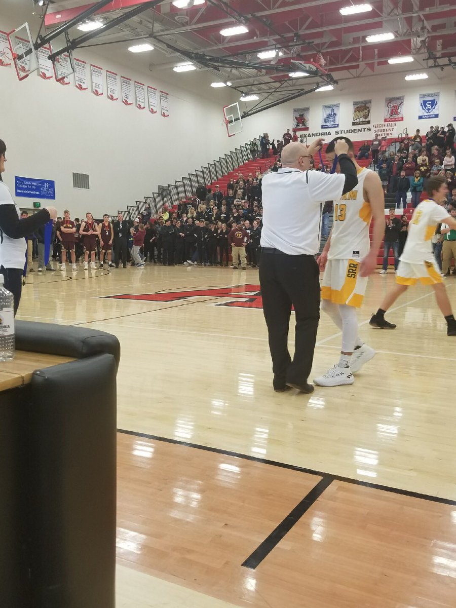 CadeBaumgardner's tweet photo. So proud of our crew! I'd take these guys into battle with me any time any place! #BleedGreenAndGold #StateBound 💚💛💚💛 https://t.co/W8ufoVBQSn