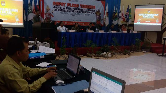 pilkadanet's tweet photo. Hanura Sumut Ingatkan Kader Menangkan Edy Rahmayadi https://t.co/Cgr5znLRbh #pilkadanet #bebashoax #pilkadabebashoax https://t.co/YMubQ2eVDT