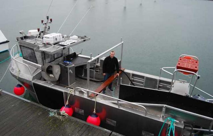 bjegou's tweet photo. #Boulogne : un nouveau #caseyeur-#fileyeur construit par #Gosselin pour Benoît Duval, rescapé du #naufrage de son #flobart au #capGrisNez #Audresselles https://t.co/0e9H4FDgpc via @_lemarin https://t.co/TR8UgEPV2R