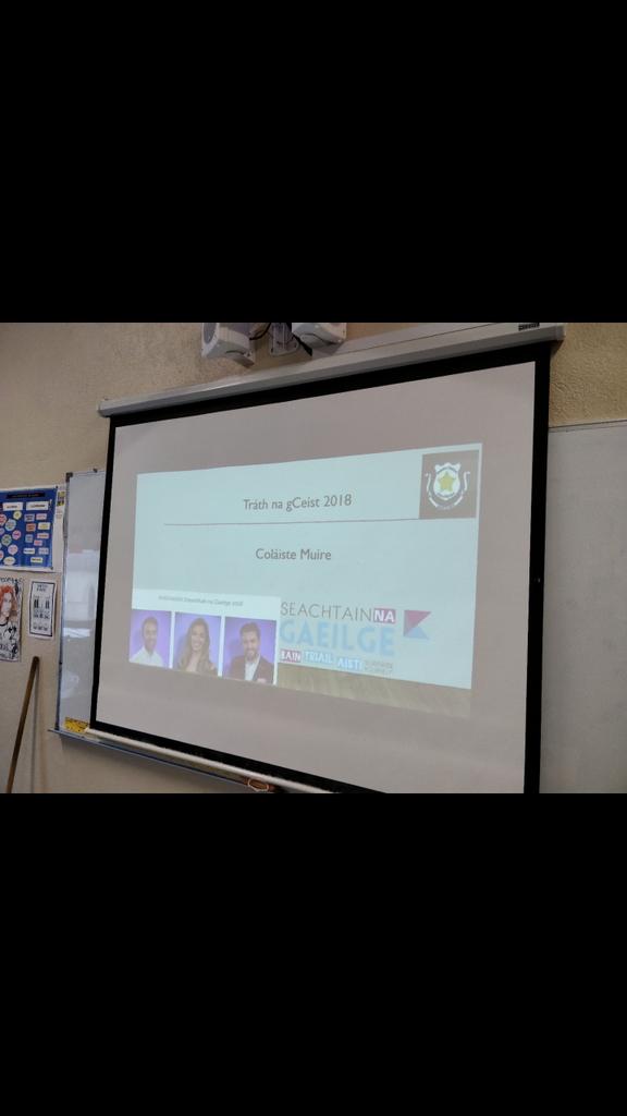 colmuirechaven's tweet image. Tá Tráth na gCeist ar siúl sa Choláiste Muire inniu chun Seachtain na Gaeilge a cheiliúradh 💚☘️ #snag