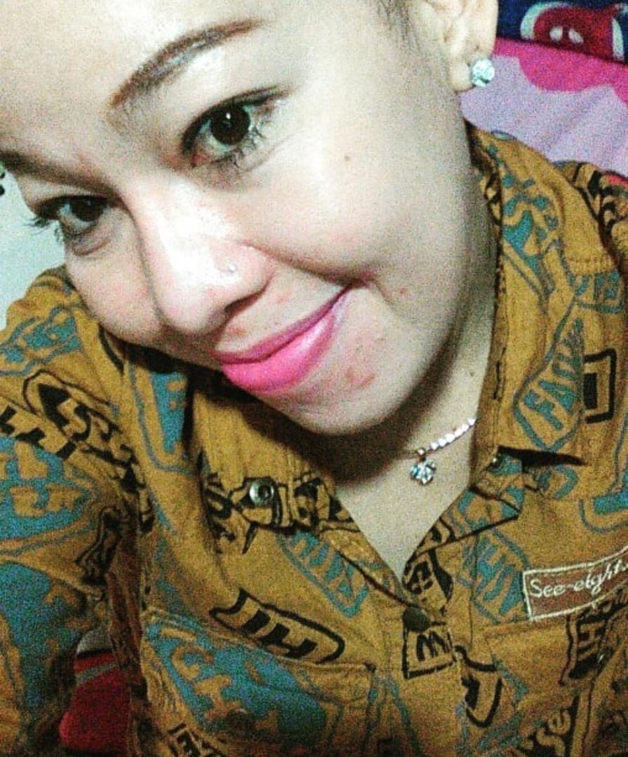 yuline79's tweet photo. Lagi tak tahan ni jom lah sipa boring....? https://t.co/Tvpw7U8a69