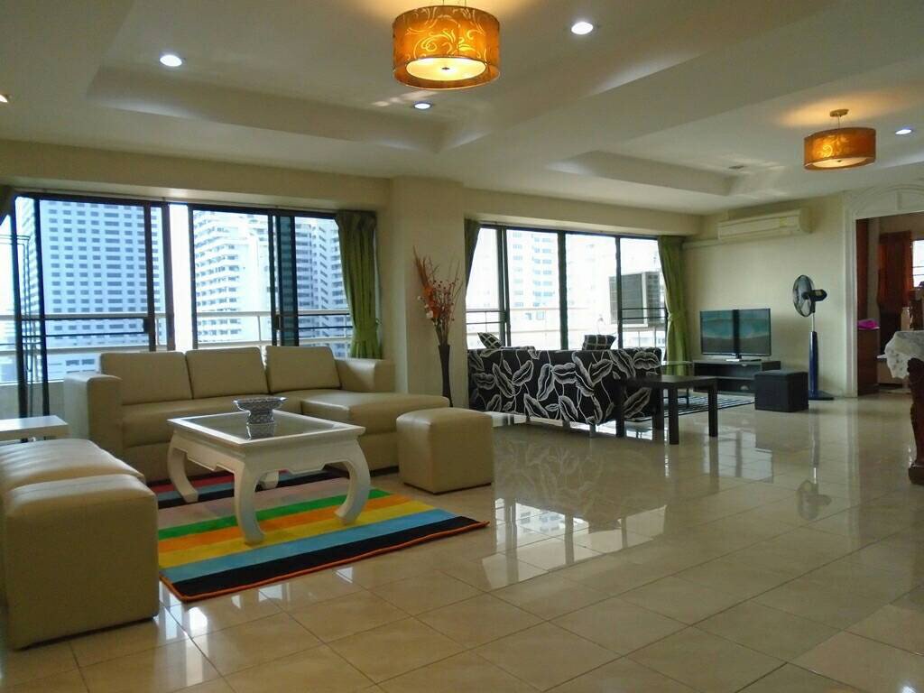 ContactGES's tweet photo. 3 Bedrooms Unit For Rent In Siam penthouse Sukhumvit Soi 8 @ 45,000 Baht per month. For more information please call 089-143 8593 https://t.co/pRGCarkjzL
