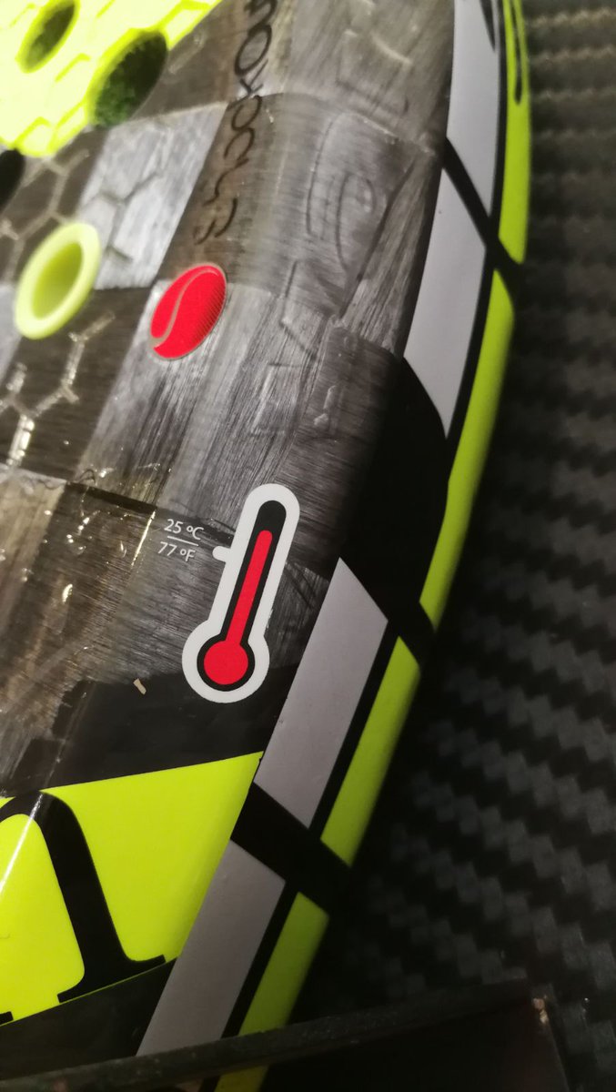 VARLIONBRAND's tweet photo. 🚨🚨🚨 ¡¡¡OJO!!! 🚨🚨🚨
Las nuevas palas de Varlion desarrollan las condiciones óptimas de juego dependiendo de la temperatura 🎾🎾👏
#Varlion25Aniversario
#VarlionNewCollection https://t.co/b2dPFGzXMF