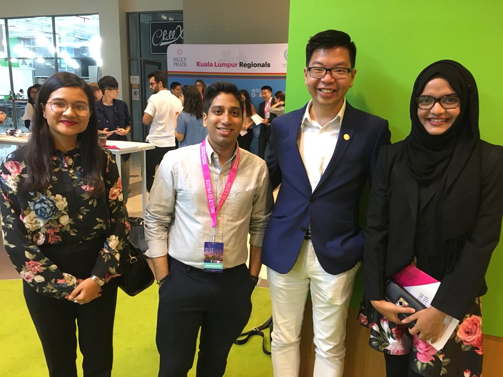 Hulkal_bd's tweet photo. With @massedly and @renardsiew at the #HP18 #HPKualaLumpur orientation! #PowerForGood https://t.co/qLymNRtveV