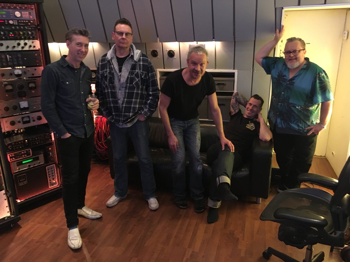 gofatboy's tweet photo. FATBOY at Park Studios Stockholm @parkstudios.se
Photo by @bergmark69
#fatboy #parkstudios #stefanboman #album6 #Psychopath https://t.co/AzdlVf8vfX