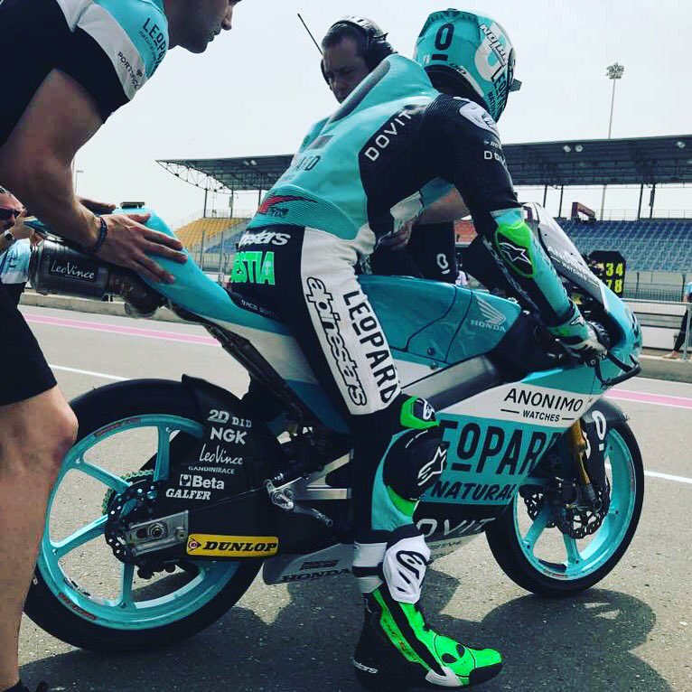 #QatarGP 🇶🇦 #Moto3 #FP1🕑
p1️⃣ @eneabastianini 👽
p🔟 <a href="/dallap48/">Lorenzo Dalla Porta</a> 🐂
#LeopardRacing 🔝 <a href="/MotoGP/">MotoGP™🏁</a> 🏍 @losailcircuit