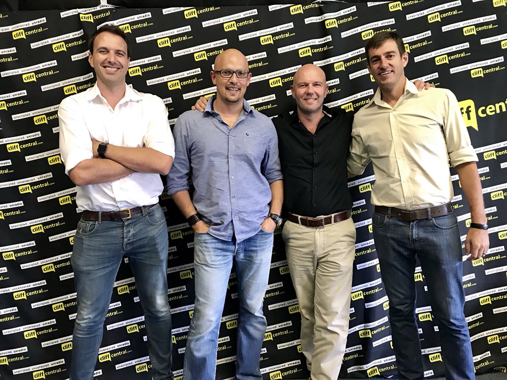 klipkouers's tweet photo. Ek daar begin dit! Eerste onderhoud op Cliffcentral met ons eerste borg EXAH.
Dankie vir die lekker gesels Lochner, Tiaan en Elicus!
#afrikaans #potgooi #garethcliff #exah https://t.co/B61Uo6m91L