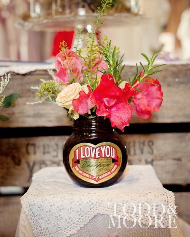 BritDoesVintage's tweet photo. It’s not just our vintage fair we’re running this weekend in York but also we have our Vintage &amp; Creative Weddjng Fair at Merchant Adventurers Hall! Perfect fair for the bride and groom with a bit of imagination and creativeness! It’s free entry for all … https://t.co/10KWMRotXa https://t.co/3gjYzpDbYL