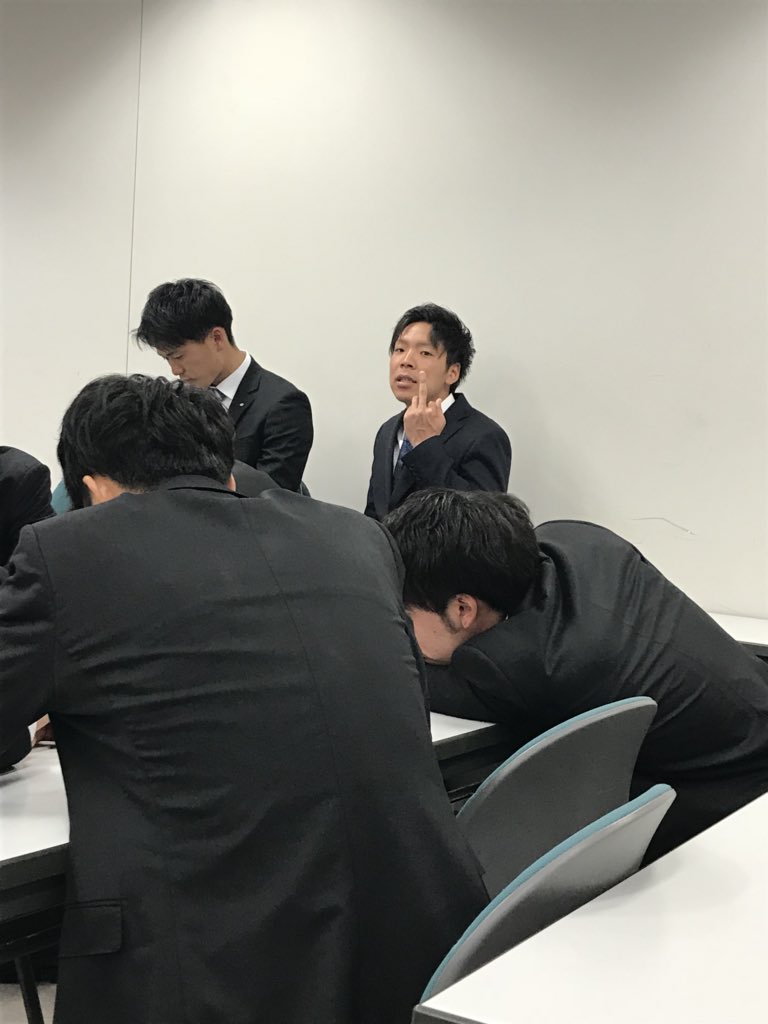 junya_1024's tweet photo. さっきのはこの先輩に勝手に投稿されました https://t.co/Yv9U7ruXoX