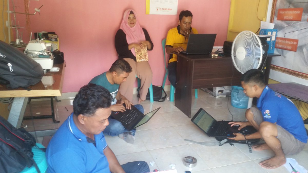 UrumiJeri's tweet photo. Pasilitasi PERAMPUNGAN ADMINISTRASI BUMDES (BERKAH) DESA MOOTINELO.KEC.BONE RAYA.KAB.BONE BOLANGO.
@jokowi 
@ipultara_iwan 
@FaridHubu 
@pendampingdesa_ 
@SandjojoCenter 
@taufikmadjid71 
@SatgasDanaDesa 
#TPPIGTlo https://t.co/l0pYlsoDiE