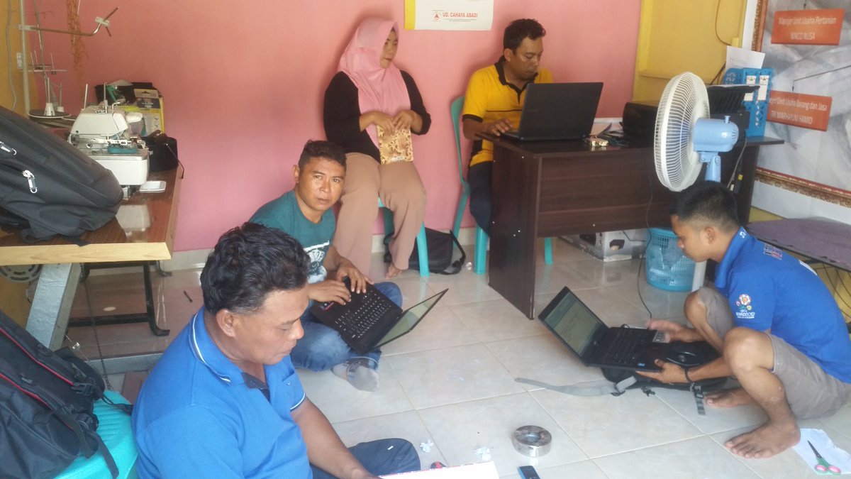 UrumiJeri's tweet photo. Pasilitasi PERAMPUNGAN ADMINISTRASI BUMDES (BERKAH) DESA MOOTINELO.KEC.BONE RAYA.KAB.BONE BOLANGO.
@jokowi 
@ipultara_iwan 
@FaridHubu 
@pendampingdesa_ 
@SandjojoCenter 
@taufikmadjid71 
@SatgasDanaDesa 
#TPPIGTlo https://t.co/l0pYlsoDiE