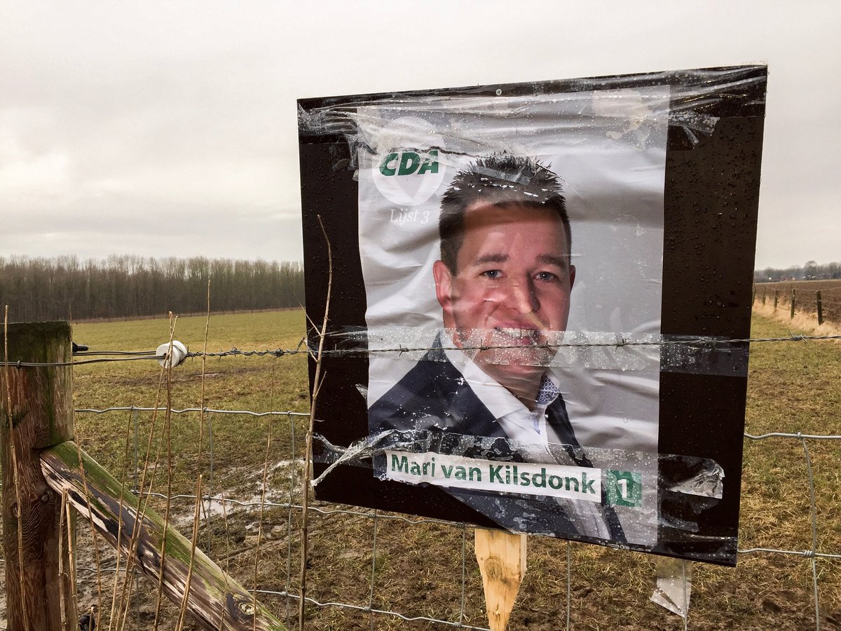 Ik hoop dat de plakband van deze Mari het gaat uithouden tot de dag van de verkiezingen...