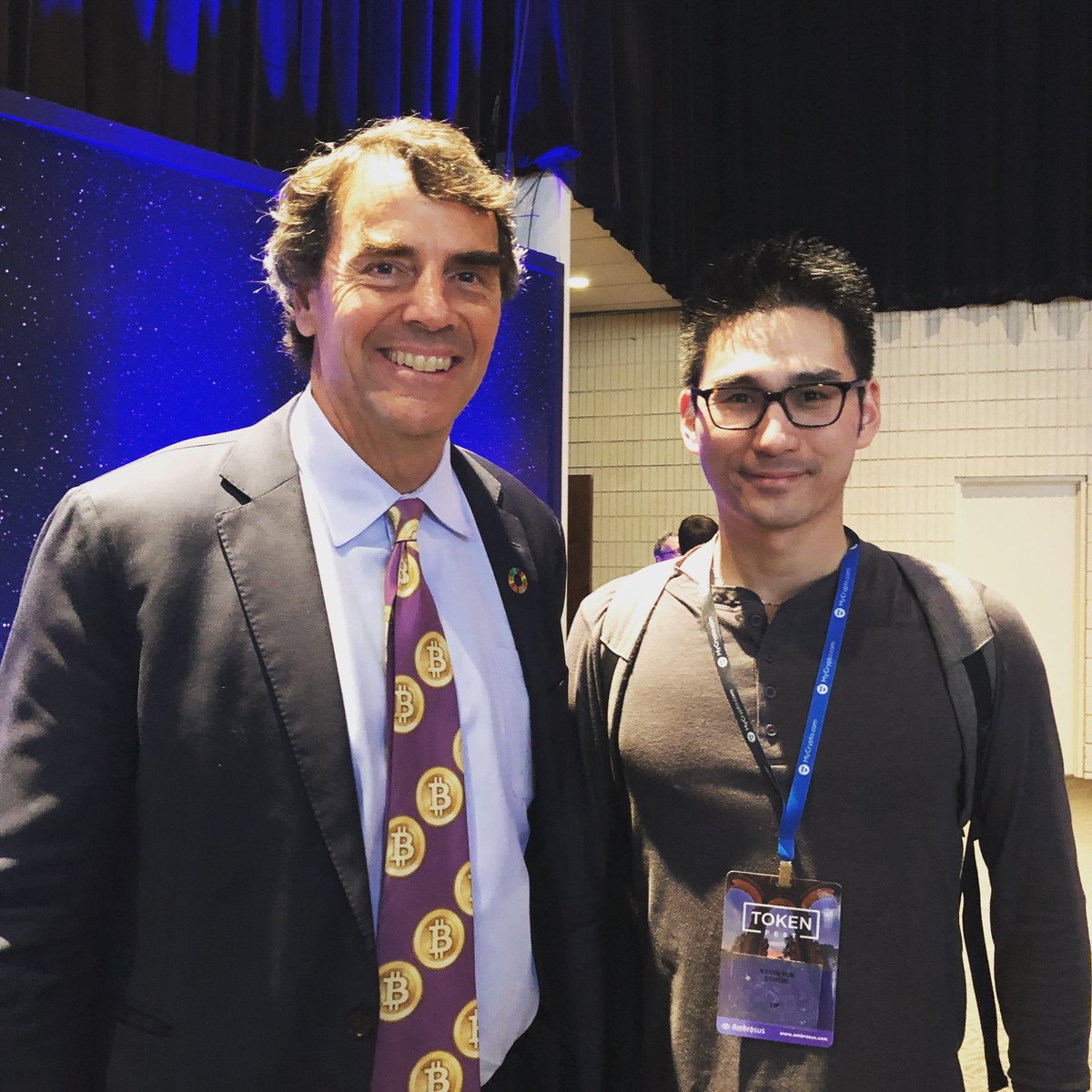 echoicoin's tweet photo. Cool meeting Silicon Valley legendary investor Tim Draper at #tokenfest #bitcoin #crypto https://t.co/JdCfS1Hzya