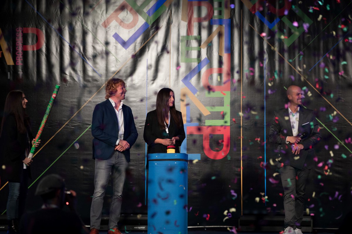 Some great pictures from the European launch during <a href="/LeapSummitZg/">LEAP Summit</a> ! #app #Bencompare