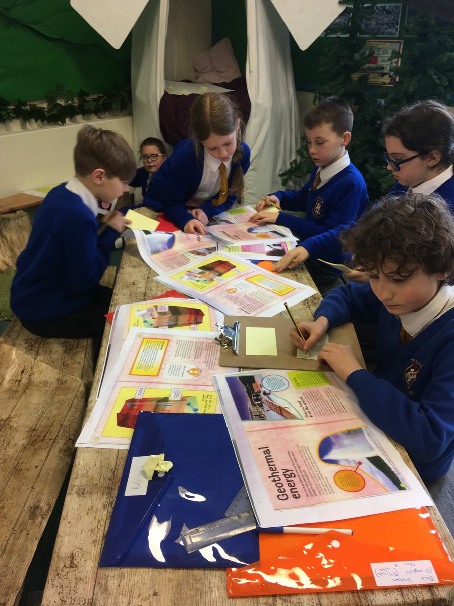 TJSchool3's tweet photo. Research, Research,Research... Learning the importance of knowing your subject before you write about it. Planning our renewable energy leaflets.@TJSchool5 @JaneSargent17 https://t.co/v6xo9qd1JE