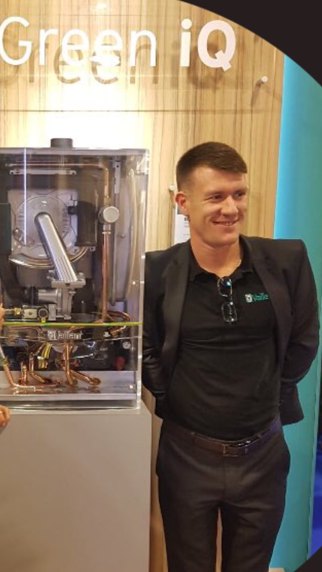 NeilVGUK's tweet photo. Catch me @WolseleyUK Colchester Davey Close this morning! Talking all things @vaillantuk #TeamVaillant #EcoFitPure #GreenIQ #EcoTec #PerfectFit https://t.co/k1uLOI90OO