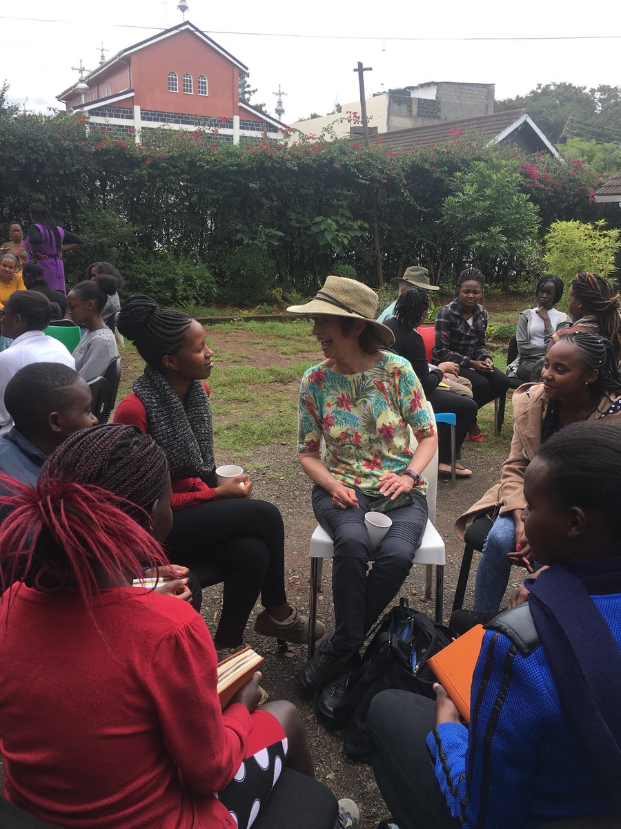AkiliDada's tweet photo. We are delighted to host #FriendsOfAkiliDada from Whitman College alumni and Dr. @wanjirukr, Founder of Akili Dada at our home-base in Nairobi 🎊. https://t.co/0dHjNJpS2R