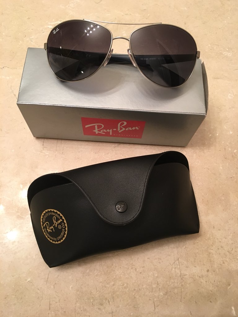 raajatheoneman's tweet photo. Win a pair of Ray-Ban Sunglasses from the Optical Lounge!!! Just follow the 3 simple  rules and you will be entered into the contest. 

Go to: https://t.co/xhtmwAqdPa for details. Thank you @opticallounge for donating the sunglasses. https://t.co/OqIfLau6K3