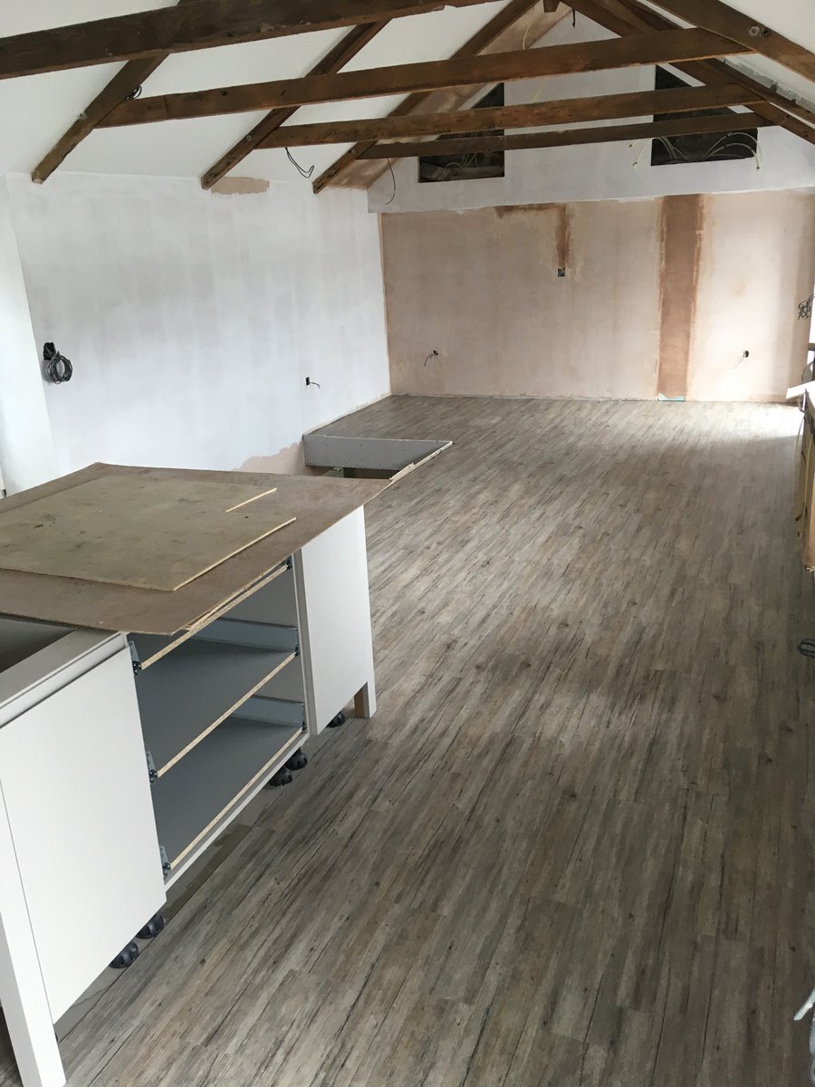 RobertsFlooring's tweet photo. Another works in progress,great to see a bit of character showing at this river cottage @CavalioFloors fitted by our’Guy’ Good job of pvc plank https://t.co/uJhkG2QIVI