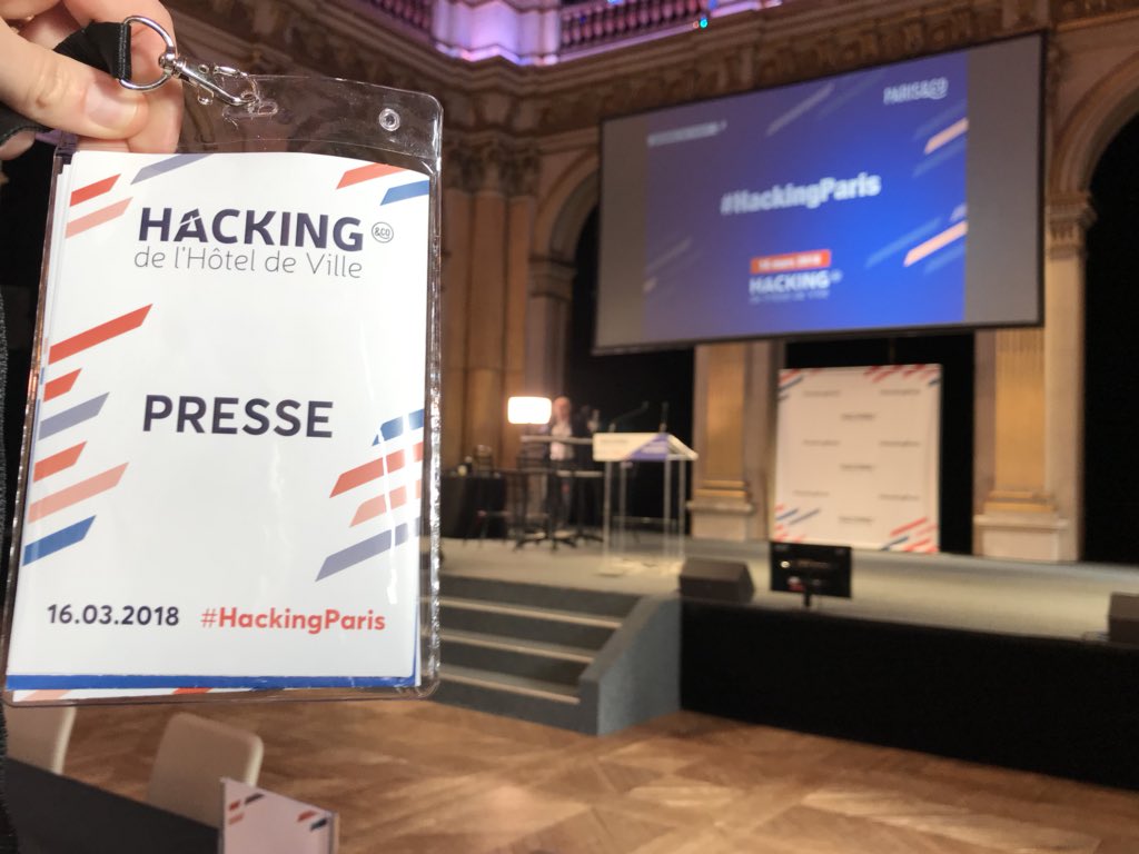 SoleneGueirard's tweet photo. Live-tweet en cours sur @Paris_and_Co #HackingParis #MBADMB #proud https://t.co/zcu4bnoMA8