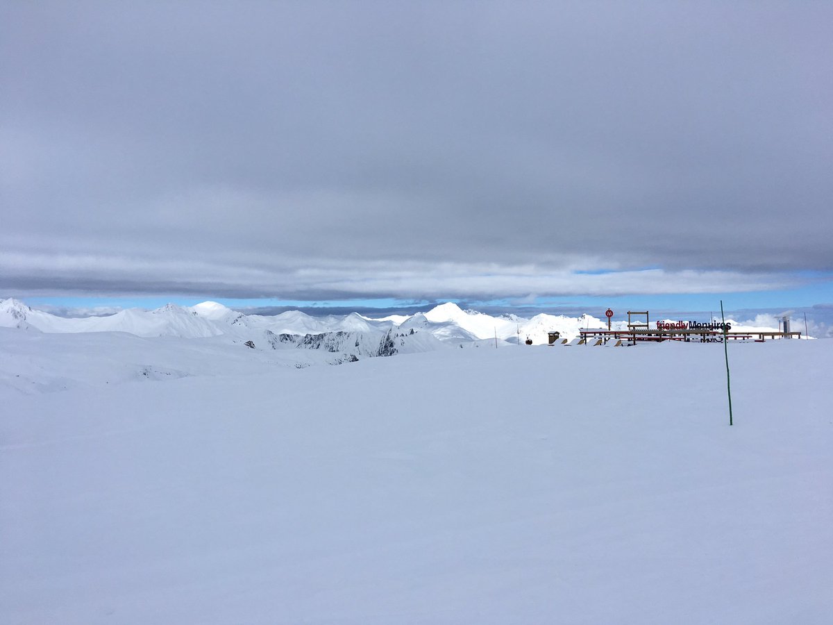 Ski18Sps's tweet photo. Bonjour from Les Menuires on our final morning of lessons #happytoseethesun https://t.co/SNZQJIoHJE