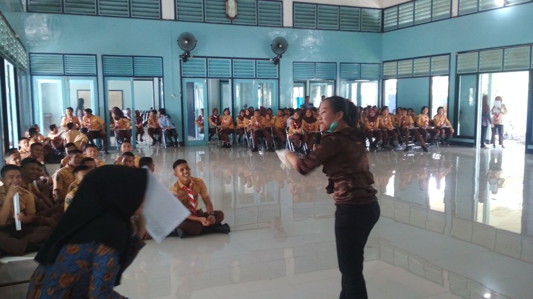 SUPM_Pontianak's tweet photo. Pemberian vaksin Difteri bagi siswa Supm Pontianak.
@kkpgoid  
@brsdm_kp @Pusdik_KP 
@mzulficar @bsuprakto
@Mustafa46337349 @TitinListiawati https://t.co/R5UK7GjaKR