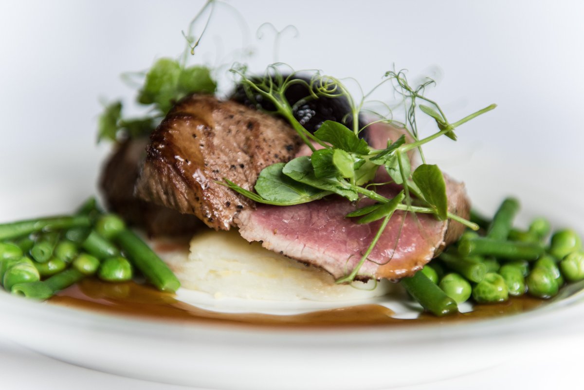 BLEventCaterers's tweet photo. We continue our #menuc #Showcase with this fab main - cannon of lamb on #potato galette with minted #Greens , jus & redcurrant jelly #Cheshire #catering #Foodie #recipe https://t.co/G5YnjWgN77 #WeddingPlanning #bridetobe #wedding #eventcatering #chinesefood #Foodie https://t.co/grUBGIGdr2