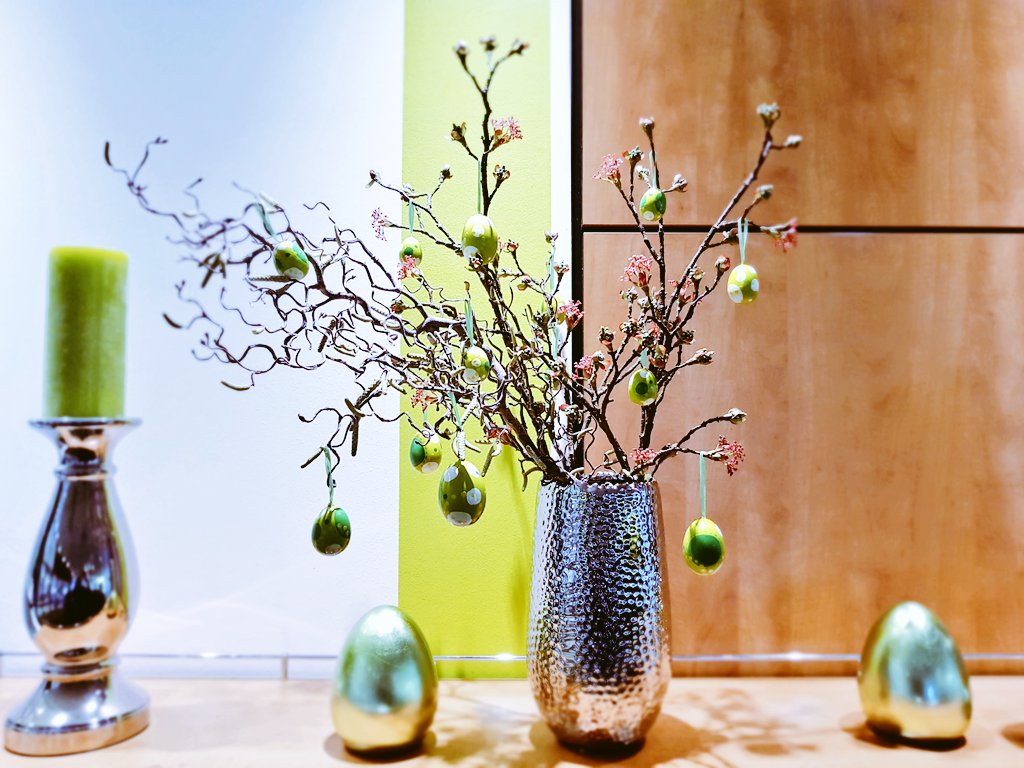 Bald ist wieder Ostern! Günstige Angebote zu den Ostertagen &amp; Ferien 2018 gibt's im <a href="/hotelkoeln/">PhiLeRo Hotel Köln</a>: philerohotel-koeln.de/wochenende_hot… • #Ostertage #hotels #Kurzreise #Stadt #Köln #reisen #WeekendGetaway