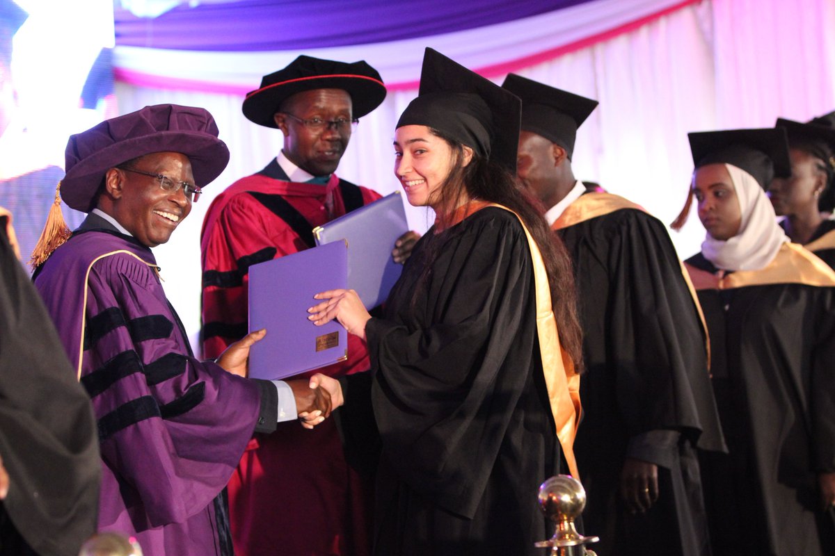 riarasa's tweet photo. What feels like the end is often the beginning.
#EmpoweredGraduate 
#2ndCommencementCeremony 
#NurturingInnovators https://t.co/MM3lUNAV9p