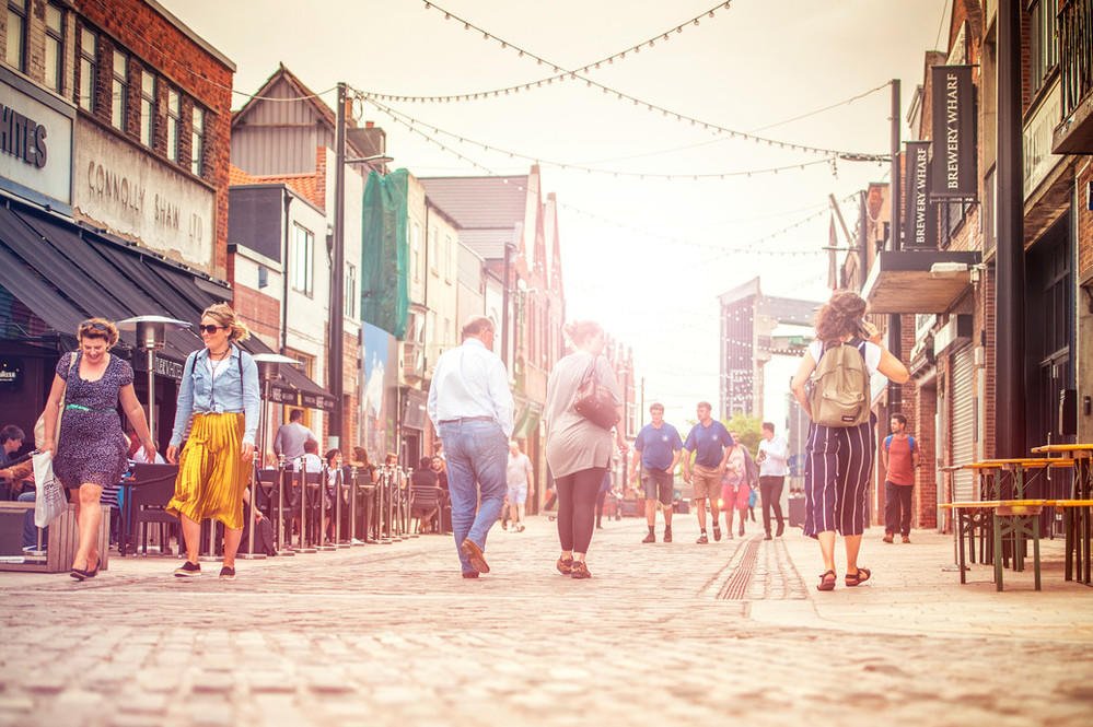 VisitHull's tweet photo. Around 800 new jobs have been created in the visitor and cultural sectors since we won our #Hull2017 bid in 2013, plus investment of around £220 million. Read more in the #CulturalTransformations report at https://t.co/GjTjKvD7bP https://t.co/4iszWmuPrM