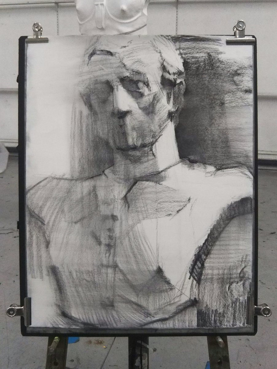 今日の木炭デッサンプロセス 一枚目～ 開始5分 15分 30分 60分 #デッサン