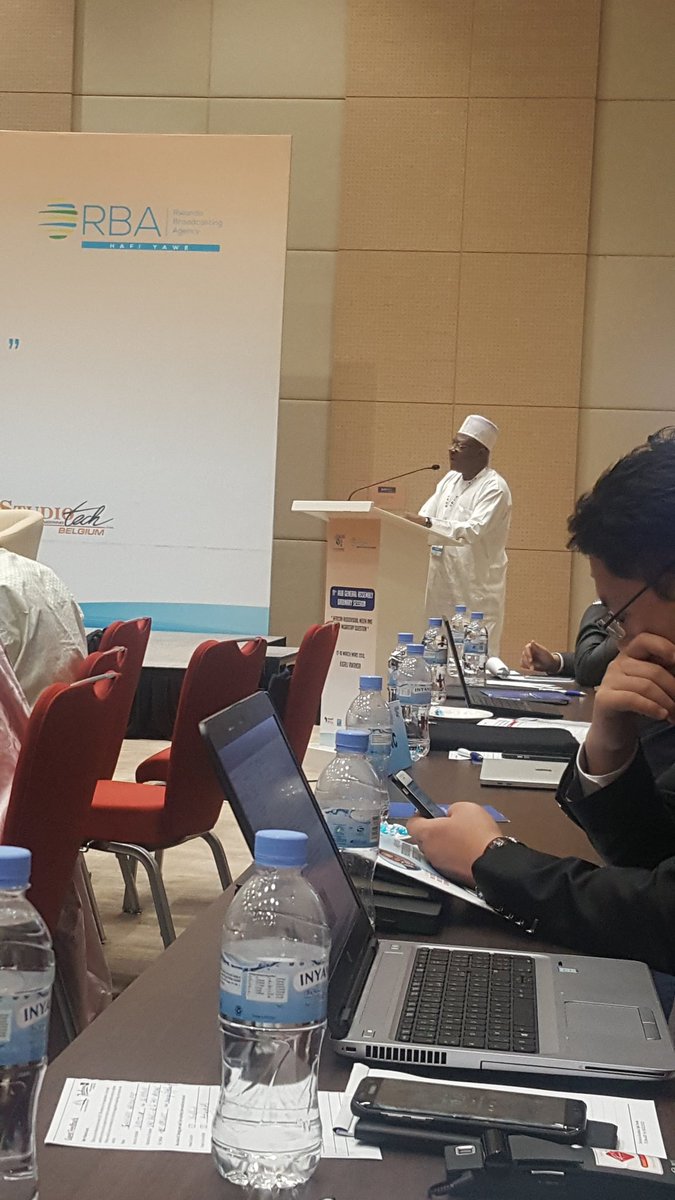 #AUBKigali2018 la question des droits de diffusion des programmes sportifs pour les chaînes nationales  est un problème épineux. Les assos sportives refusent de réduire les frais de licence. Le pdt kagamé est mandaté comme médiateur auprès de ces instances.