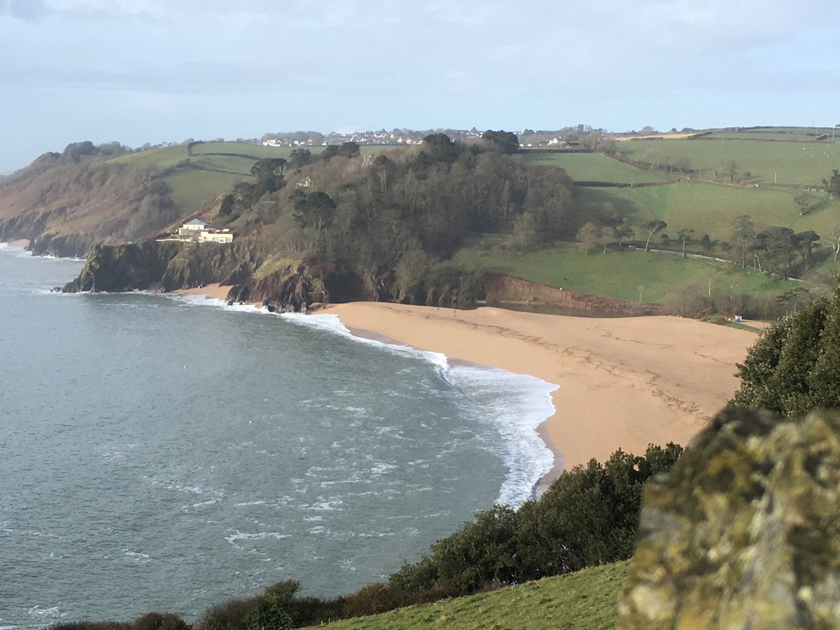 TheVenusCompany's tweet photo. Another beautiful morning at Blackpool Sands - make the most of our glorious Devon spring from the Venus Cafe terrace! #lovingthebeach #devonspring #breakfastonthebeach https://t.co/h1c5gHBb7d