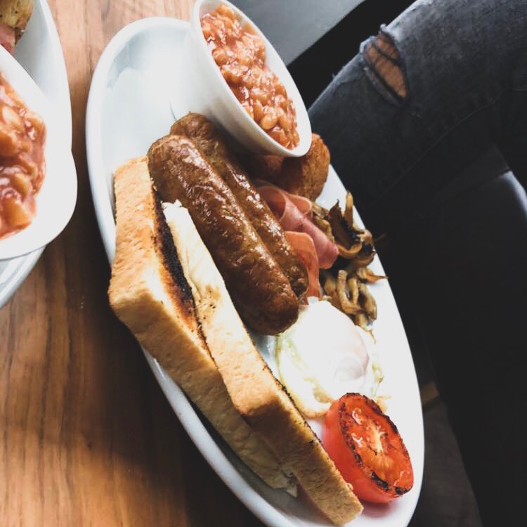 Cafe34Cardiff's tweet photo. English breakfast ready for a morning rush or after a late night, come join us today! #Cardiff #Food #Halal #Breakfast #Town #Foodies https://t.co/IwJ95Sn0Az
