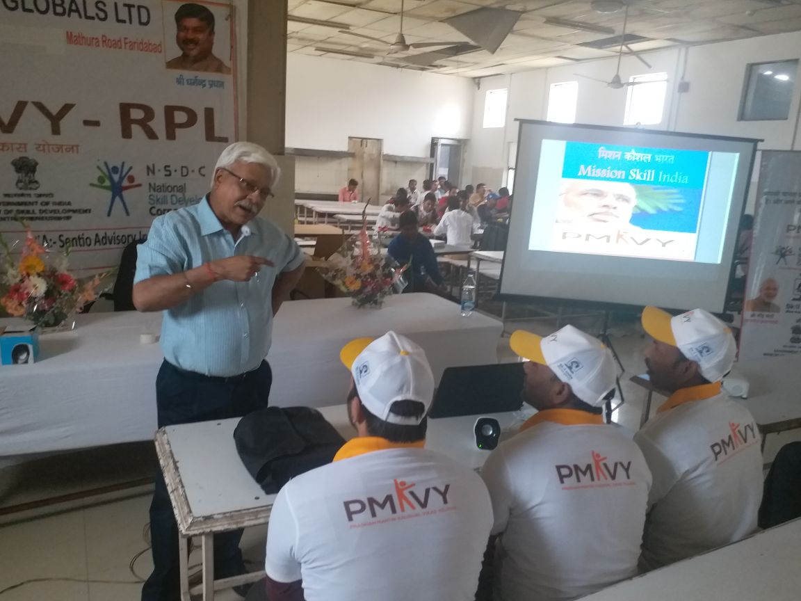 sentioadvisory's tweet photo. Live: RPL for apparel workers launch at Faridabad
@JayantKrishnaIN @MSDESkillIndia@RajeshAgrawal94@BJP4India @dpradhanbjp @NSDCINDIA @amhssc @narendramodi https://t.co/ZcJOTypQEm