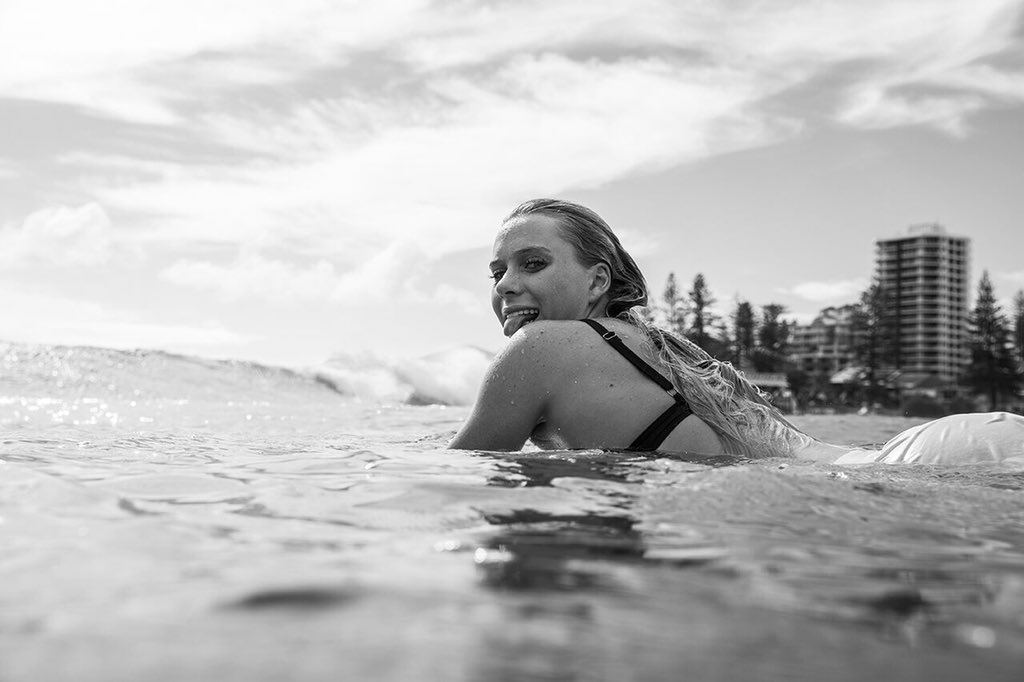 Macy_Jane15's tweet photo. Blessed to live this life. Thanyouuu Snapper rocks for the fun! 💃🏼🥂😘 #Roxypro https://t.co/Ze384ncHh2