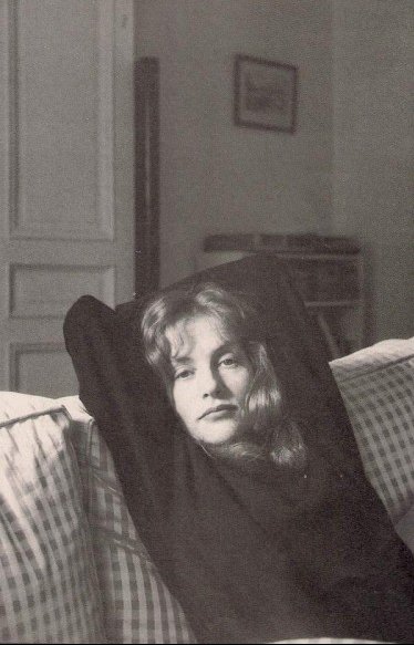 Isabelle Happy Birthday!

Ph. © Henri Cartier-Bresson,1980s 